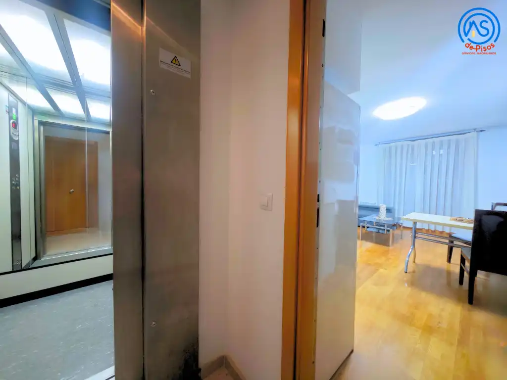 Apartamento de alquiler en Calle de Nuestra Señora de Bonaria, 13, Barrio del Ave