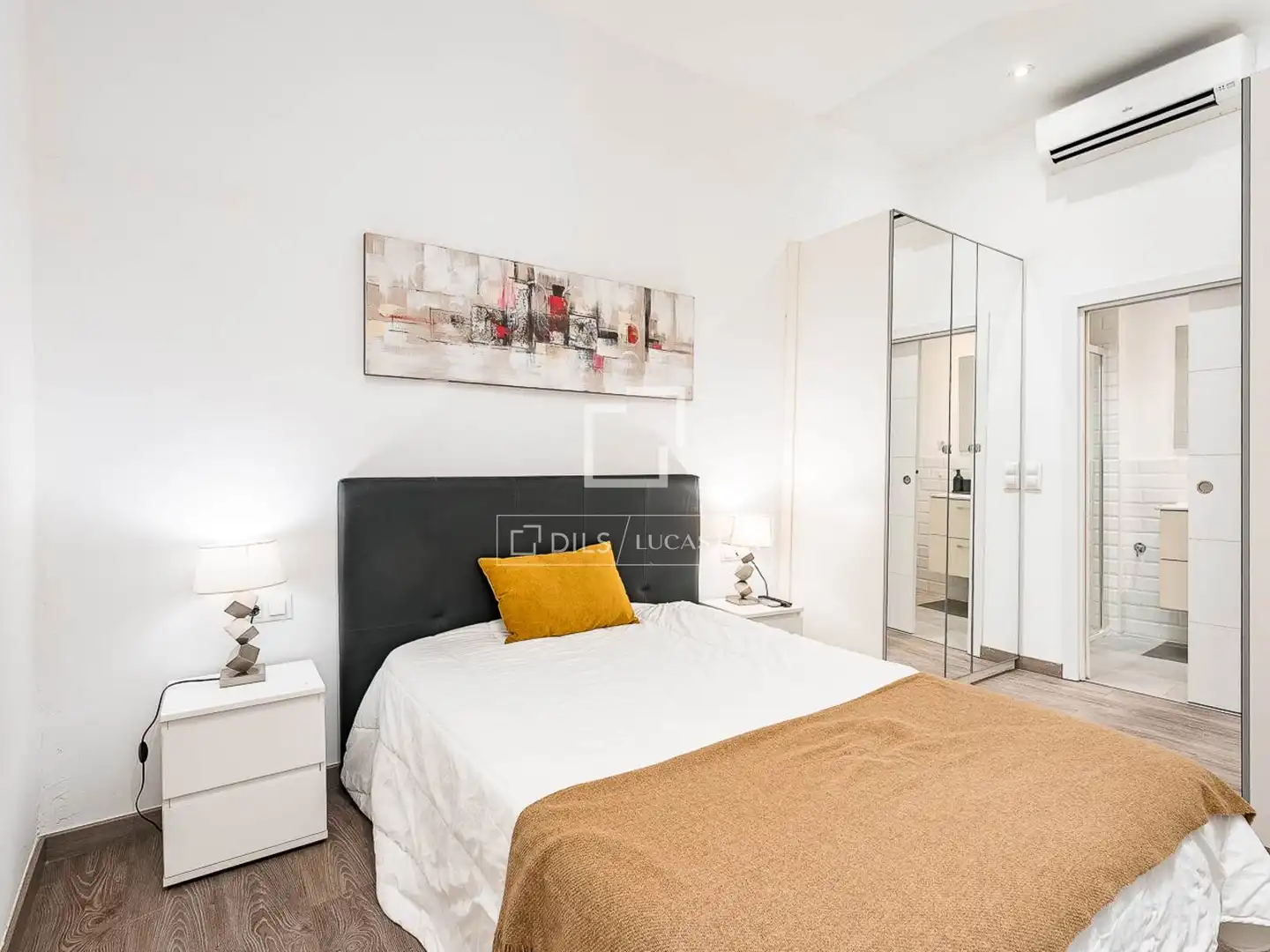 Habitación de Piso en venta en Barcelona con Aire acondicionado, Parquet y Amueblado