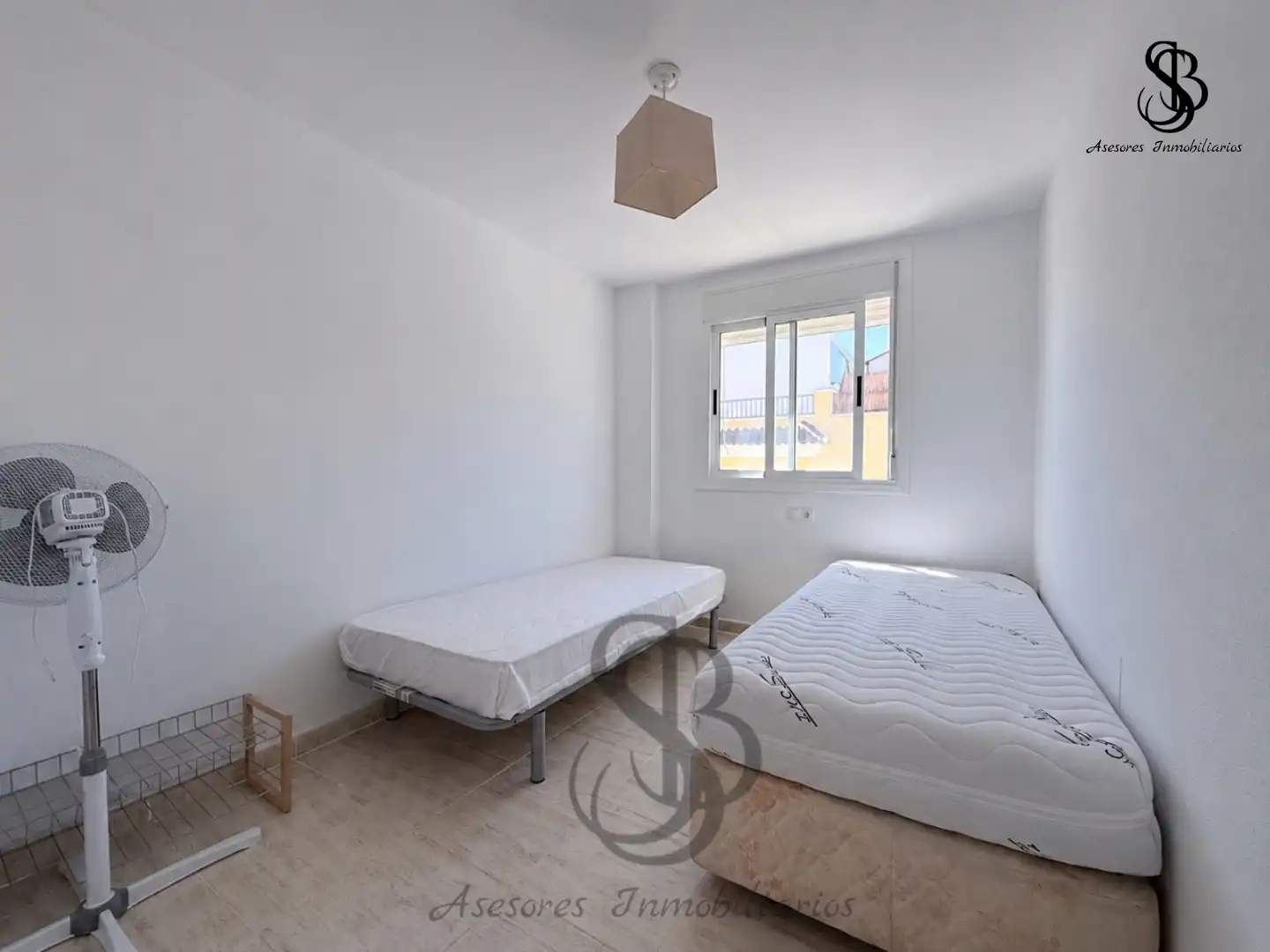 Habitación de Ático de alquiler en Mutxamel con Terraza, Amueblado y Horno