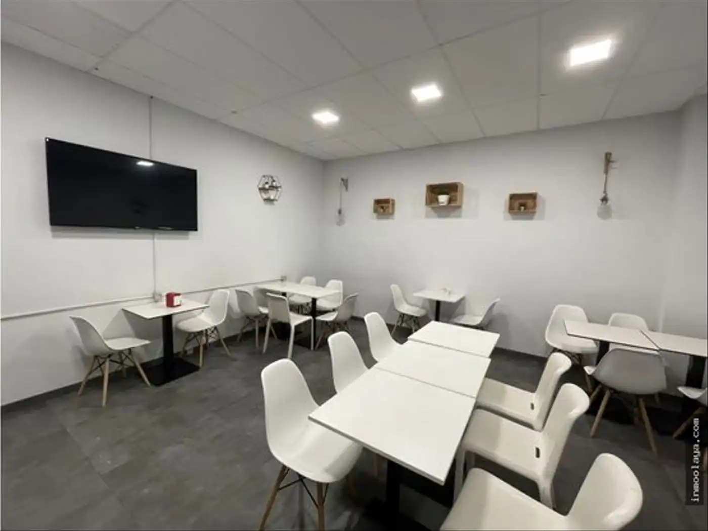 Business premises for transfer in Sants - Montjuïc, imagen 28