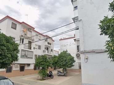 Pis en venda a Calle CONSTANTINA 6