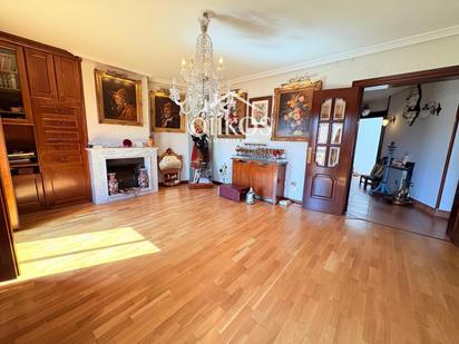 Living room of Duplex for sale in Salamanca Capital  with Heating, Parquet flooring and Terrace