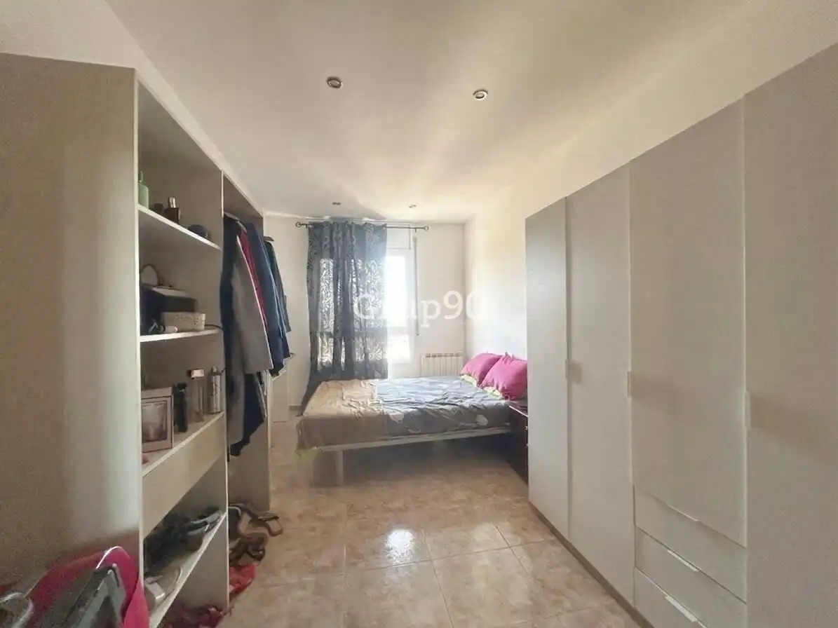 Schlafzimmer von Wohnungen zum Verkauf in Lleida mit Heizung und Balkon