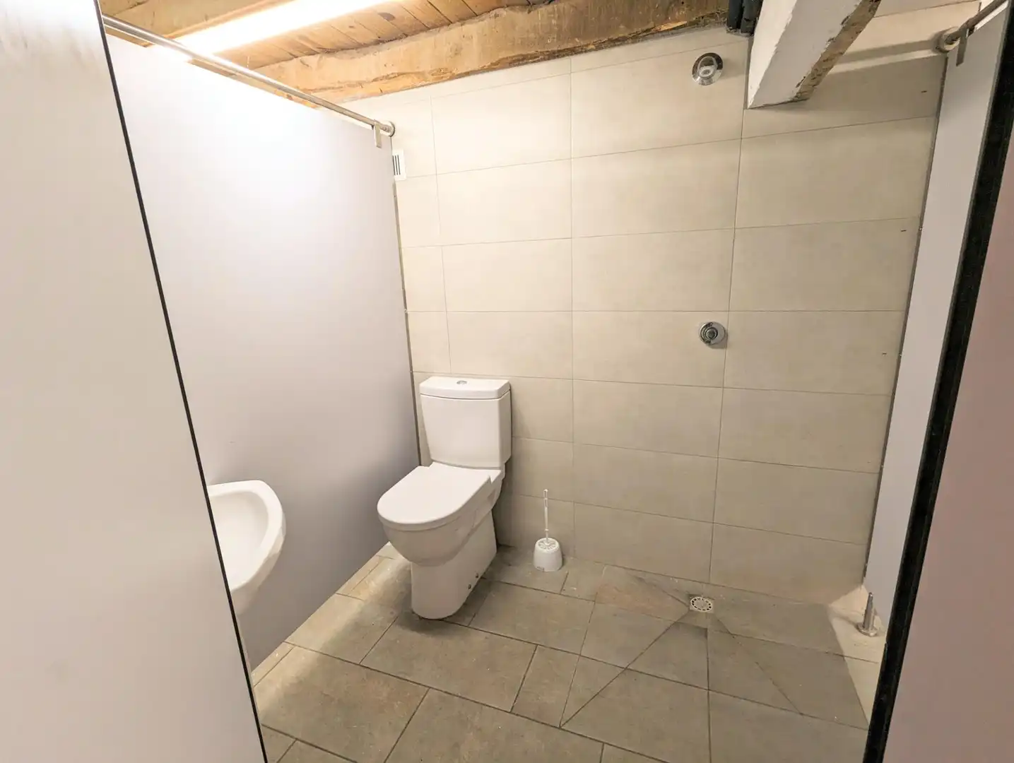Bany de Casa o xalet en venda en Allín / Allin