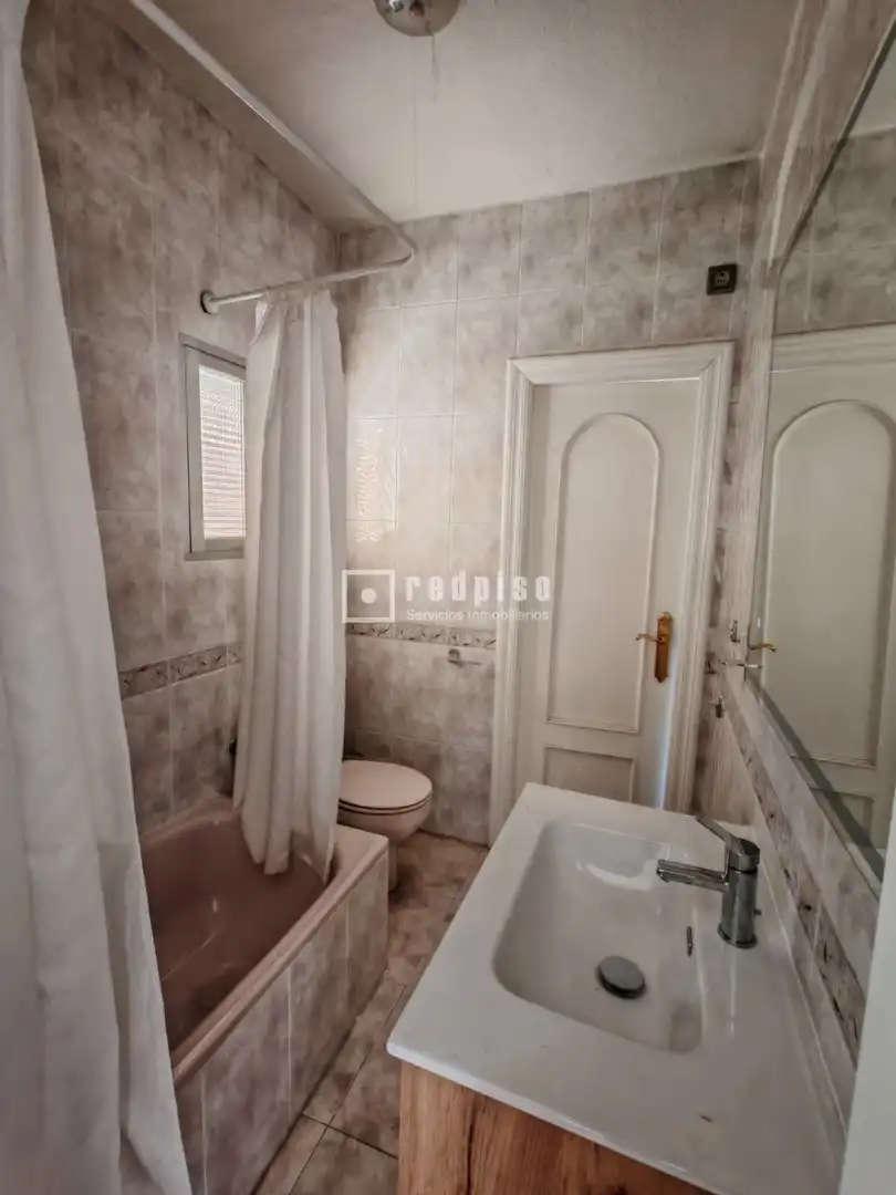 Bany de Casa o xalet en venda en Las Torres de Cotillas amb Aire condicionat, Jardí privat i Piscina