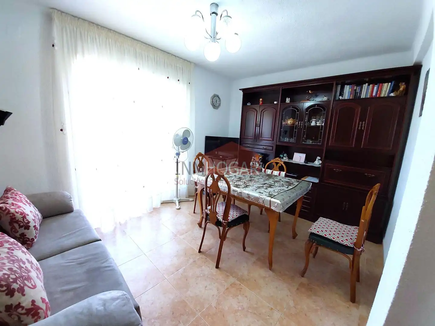Sala d'estar de Pis en venda en Arévalo amb Calefacció, Terrassa i Balcó