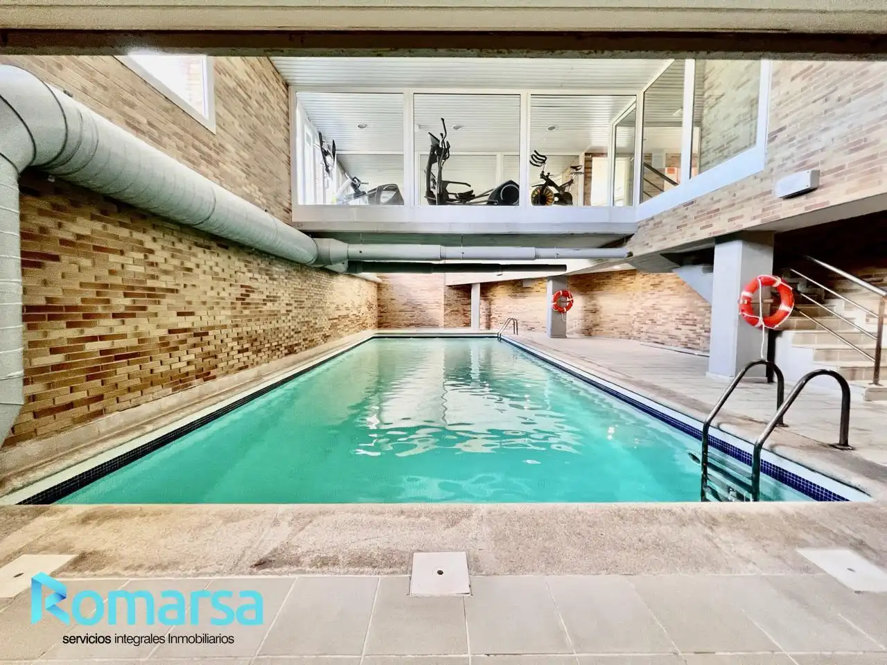 Piscina de Dúplex en venda en Ávila amb Calefacció, Parquet i Terrassa