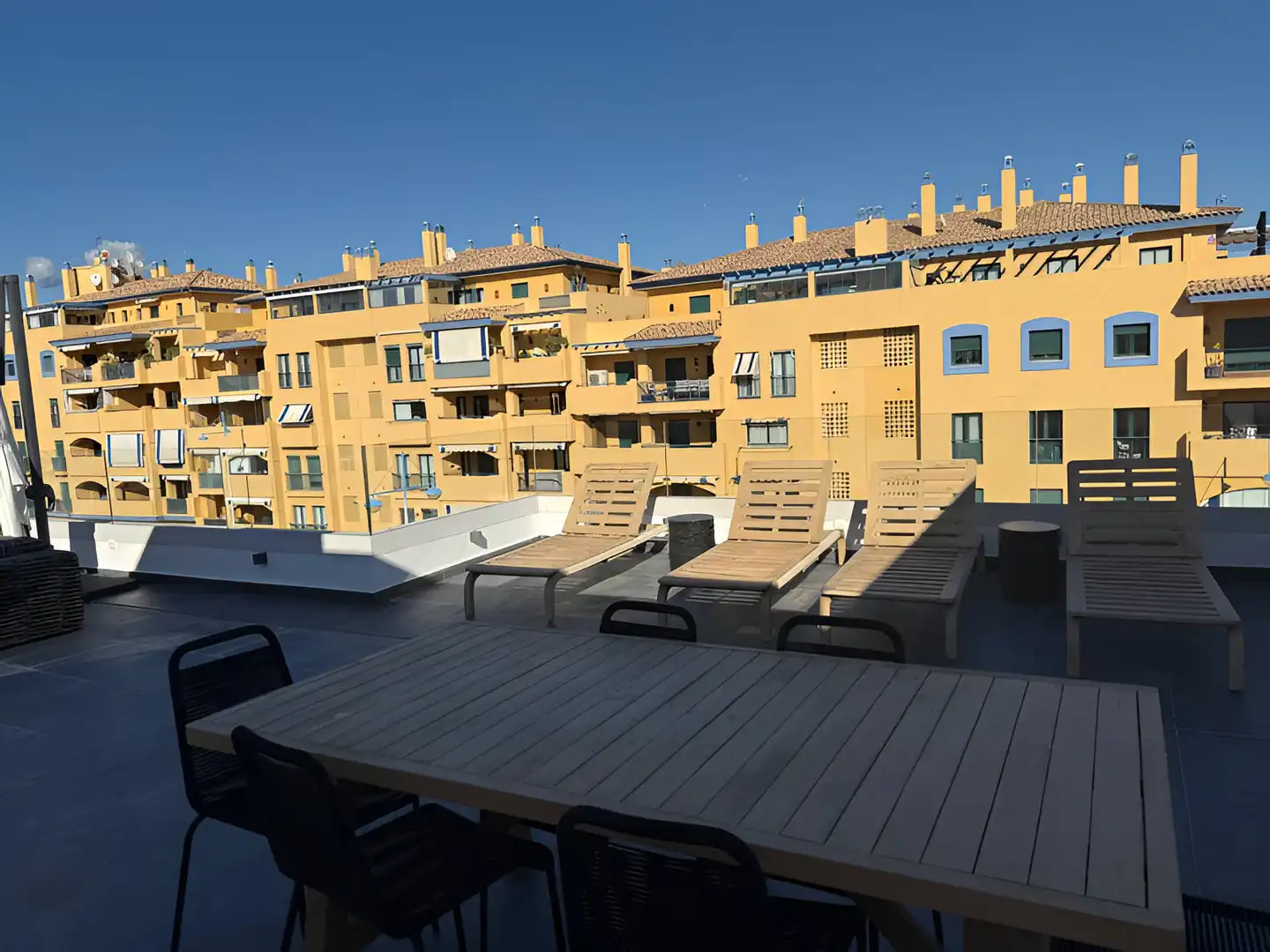 Penthouse with pool for sale in San Pedro de Alcántara, imagen 2