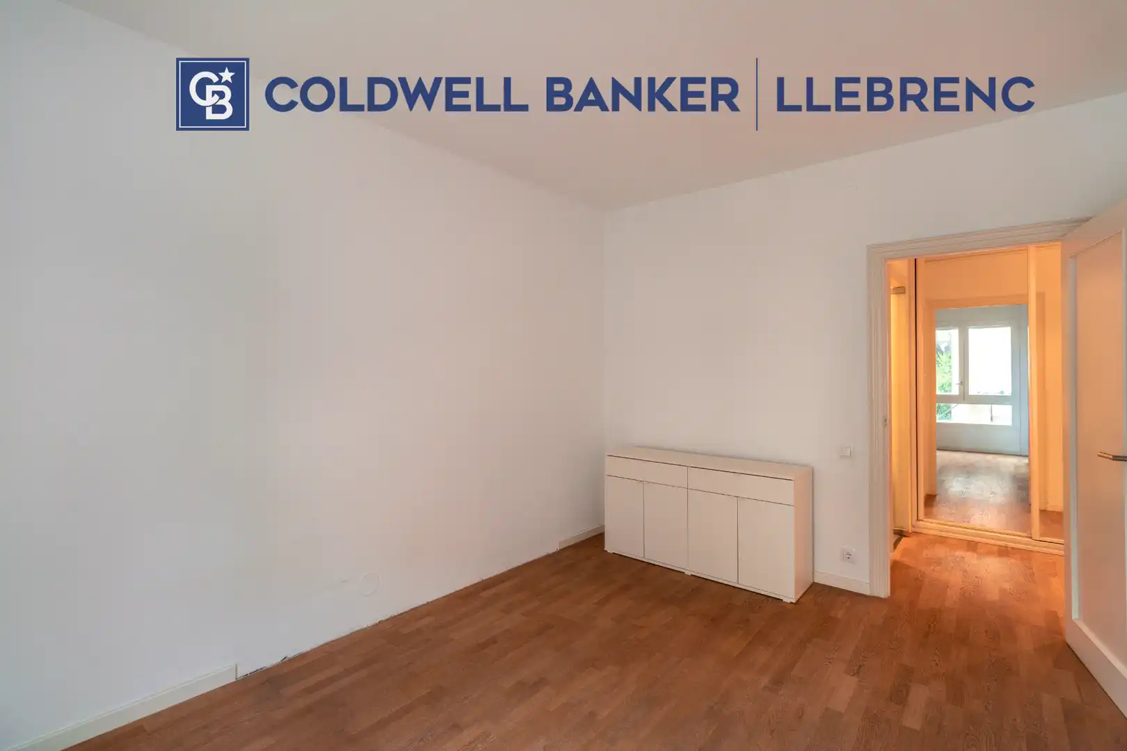 Piso en venta en Barcelona con Calefacción, Parquet y Terraza