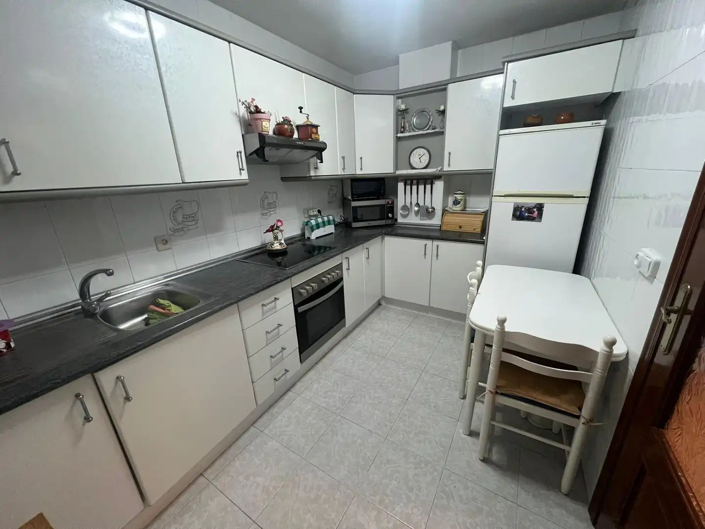 Cuina de Pis de lloguer en Alicante / Alacant amb Aire condicionat i Moblat