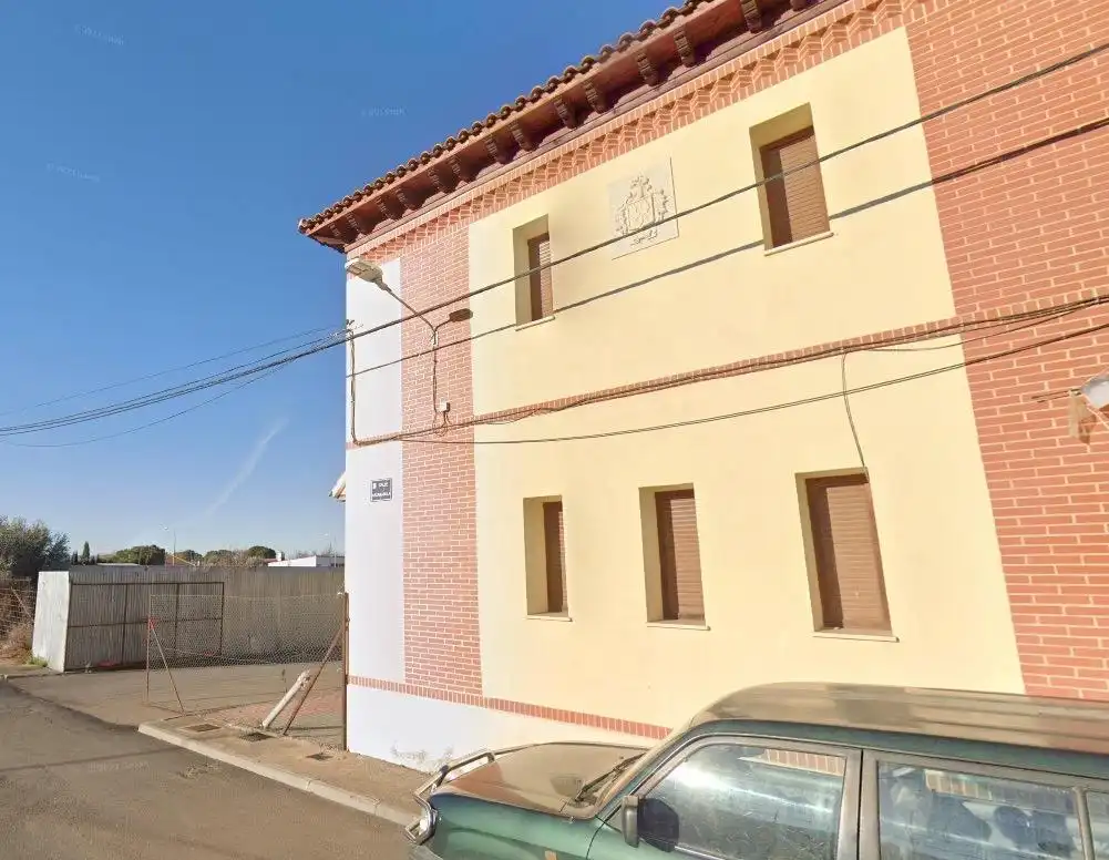 Vista exterior de Casa adosada en venta en Villamayor de Calatrava con Calefacción, Jardín privado y Terraza