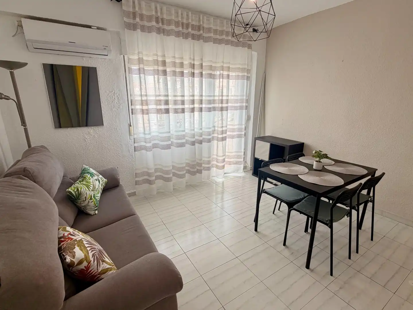 Wohnzimmer von Wohnung zur Miete in Peligros mit Möbliert und Balkon