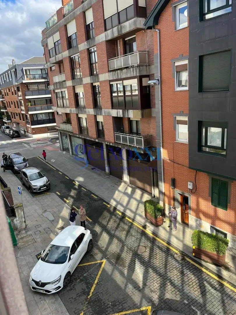Vista exterior de Oficina de alquiler en Getxo  con Aire acondicionado, Calefacción y Amueblado