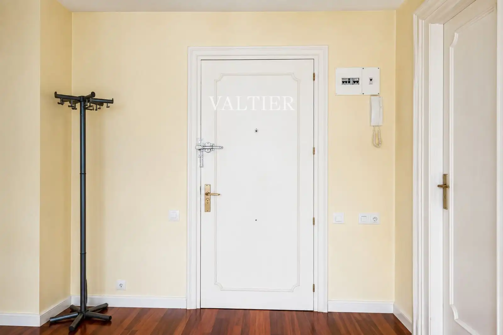 Flat for rent in Madrid  with Air Conditioner, Heating and Terrace