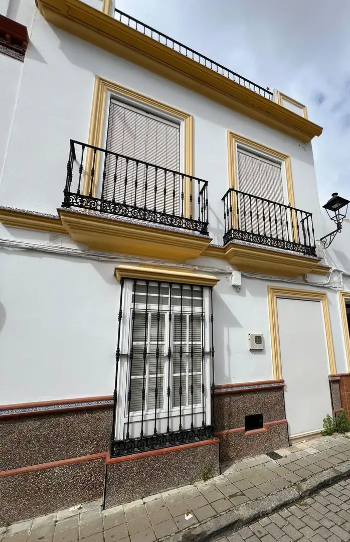 Vista exterior de Casa o xalet en venda en Fuentes de Andalucía