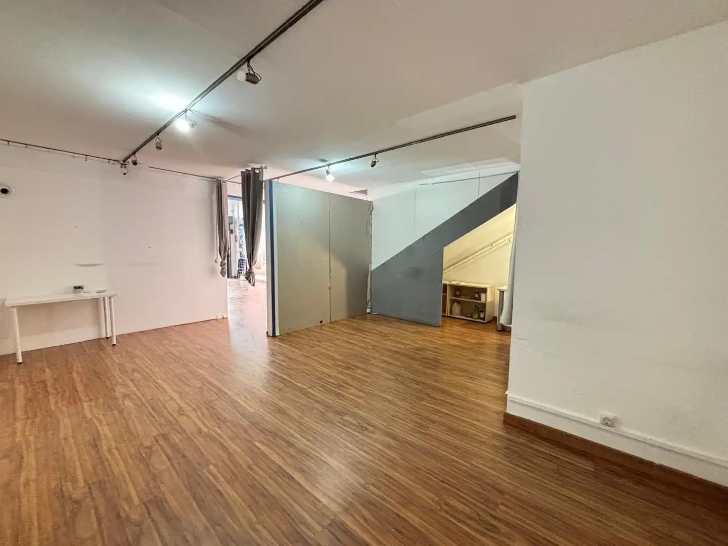 Commercial properties for rent in Las Rozas de Madrid  with Air Conditioner and Heating