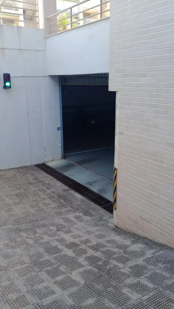 Parking de Garaje en venta en Benicasim / Benicàssim con Alarma