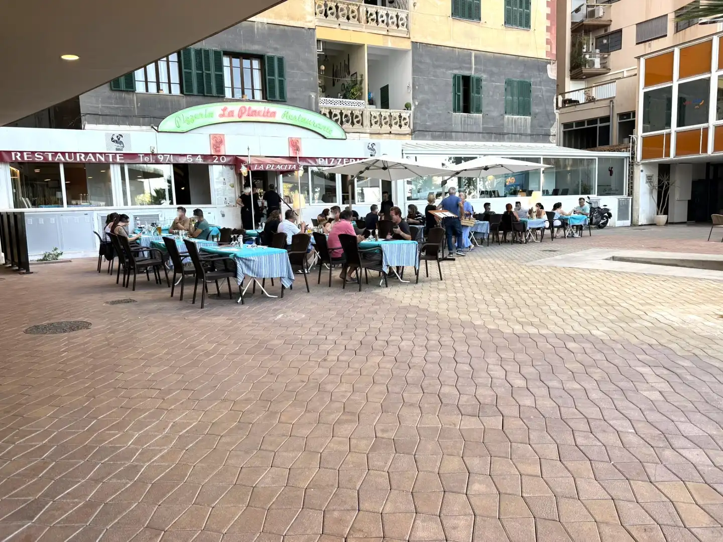 Local comercial en traspaso en Passeig Marítim, imagen 2