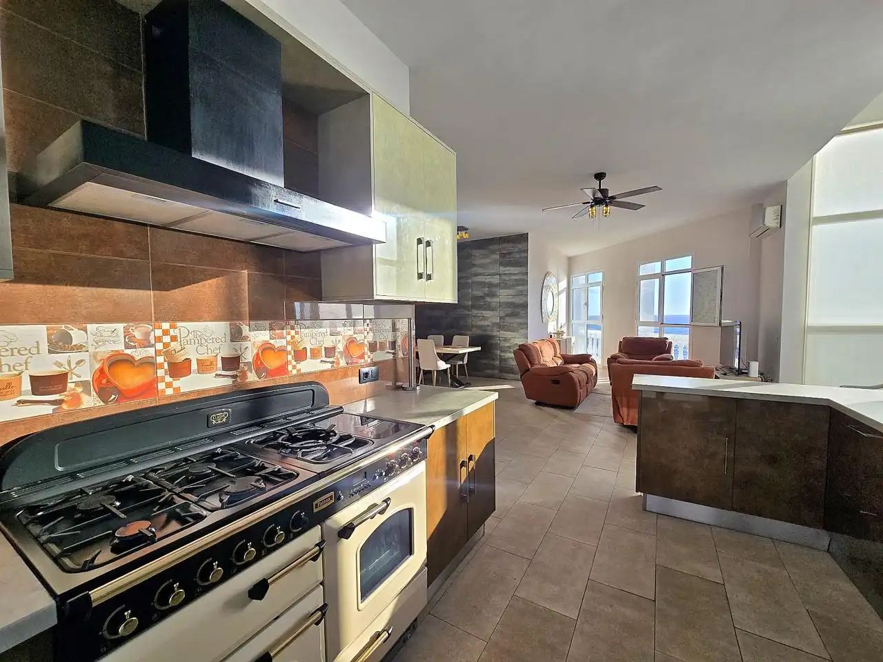 Cocina de Dúplex de alquiler en Adeje con Aire acondicionado, Terraza y Amueblado