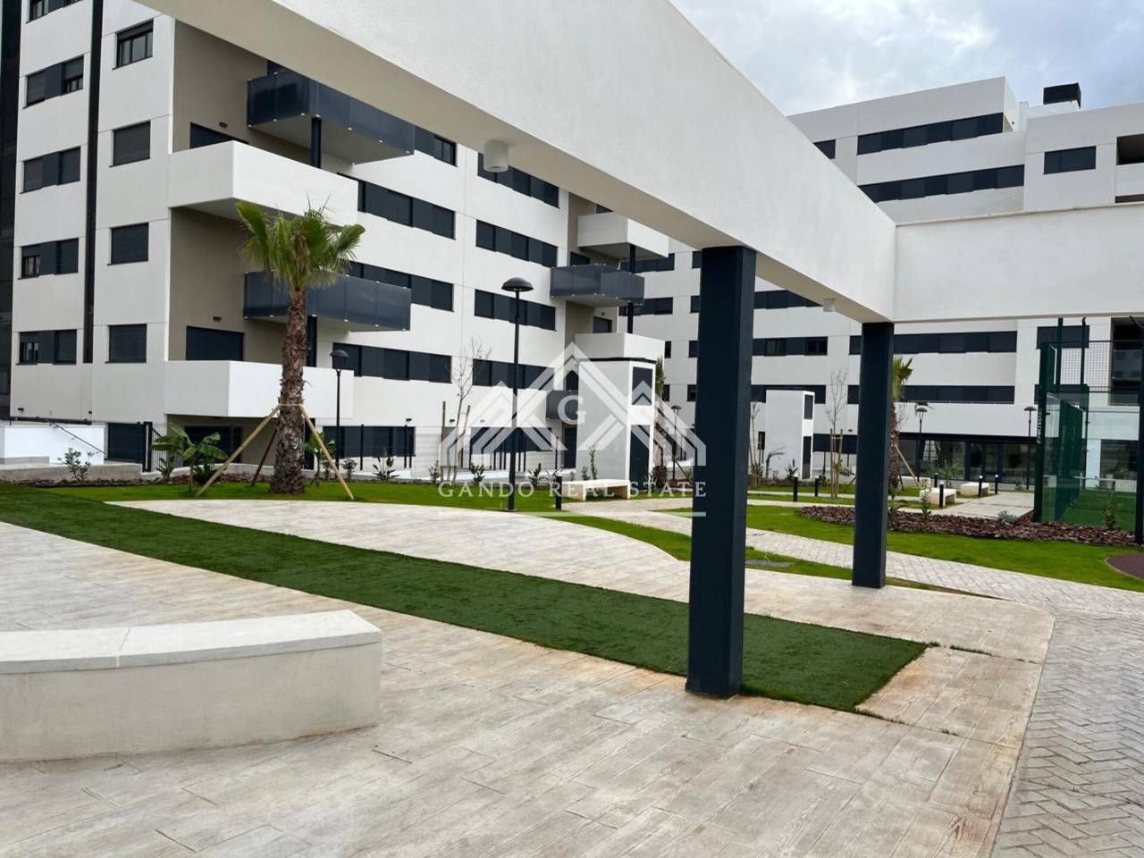 Pis de lloguer a Calle Manuel Ríos Moreno, Entrenúcleos