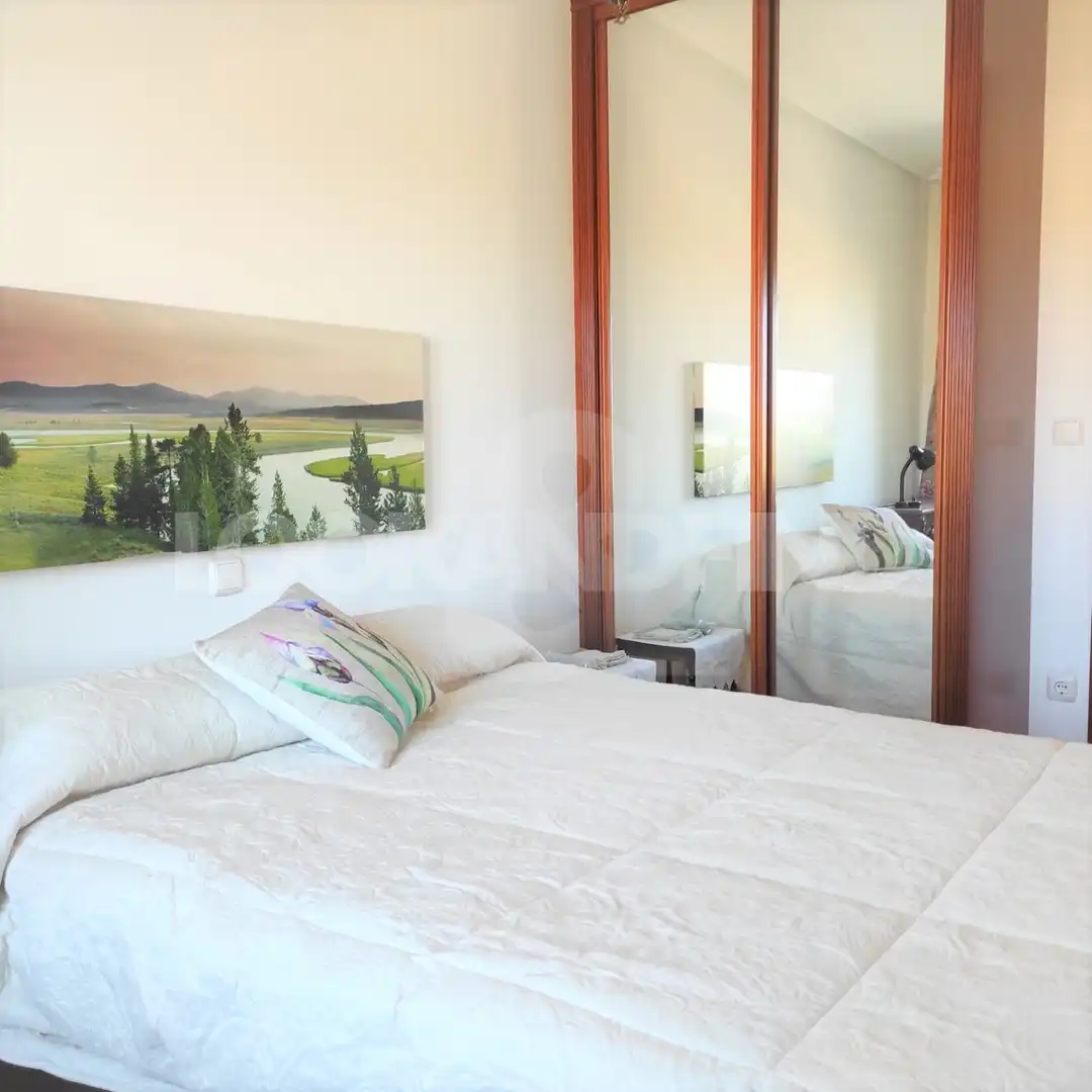 Bedroom of Flat for rent in Salamanca  with Heating, Parquet flooring and Furnished