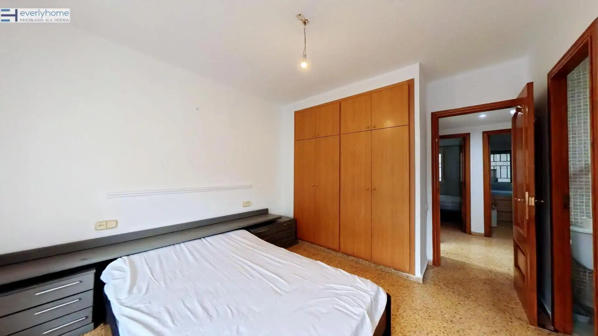 Schlafzimmer von Wohnung zur untervermieten in Valencia