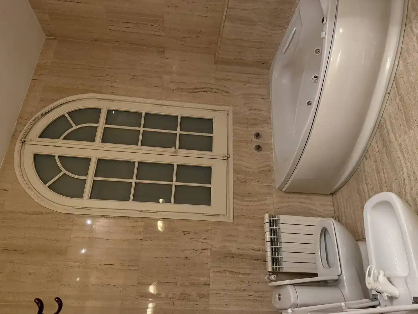 Bathroom of Flat for share in Barcelona  with Air Conditioner, Parquet flooring and Furnished