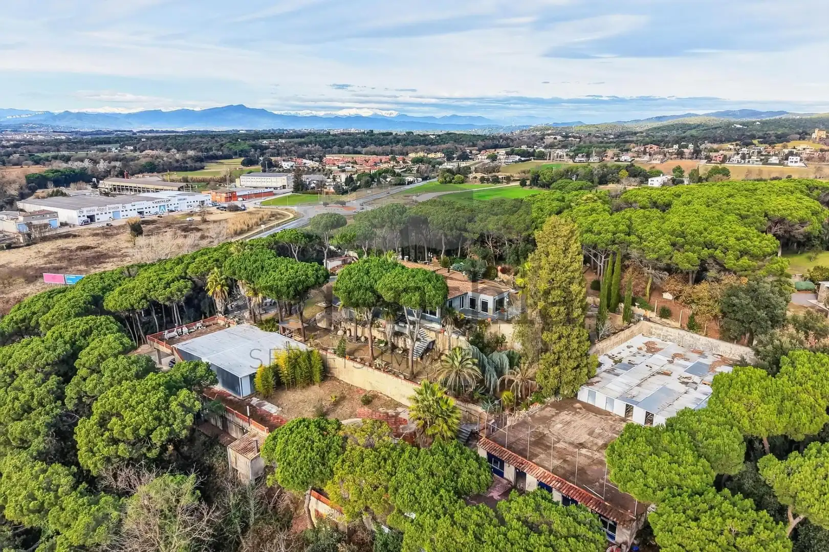 Vista exterior de Casa o xalet en venda en Llambilles amb Aire condicionat, Calefacció i Terrassa