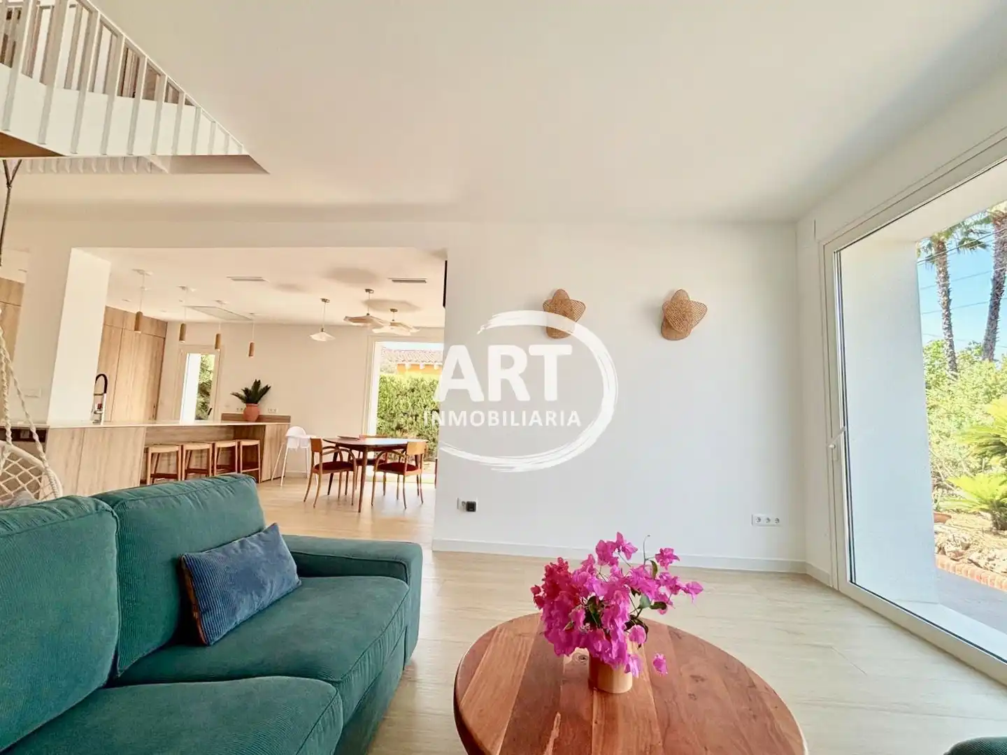 Sala d'estar de Casa o xalet de lloguer en L'Eliana amb Aire condicionat, Calefacció i Jardí privat
