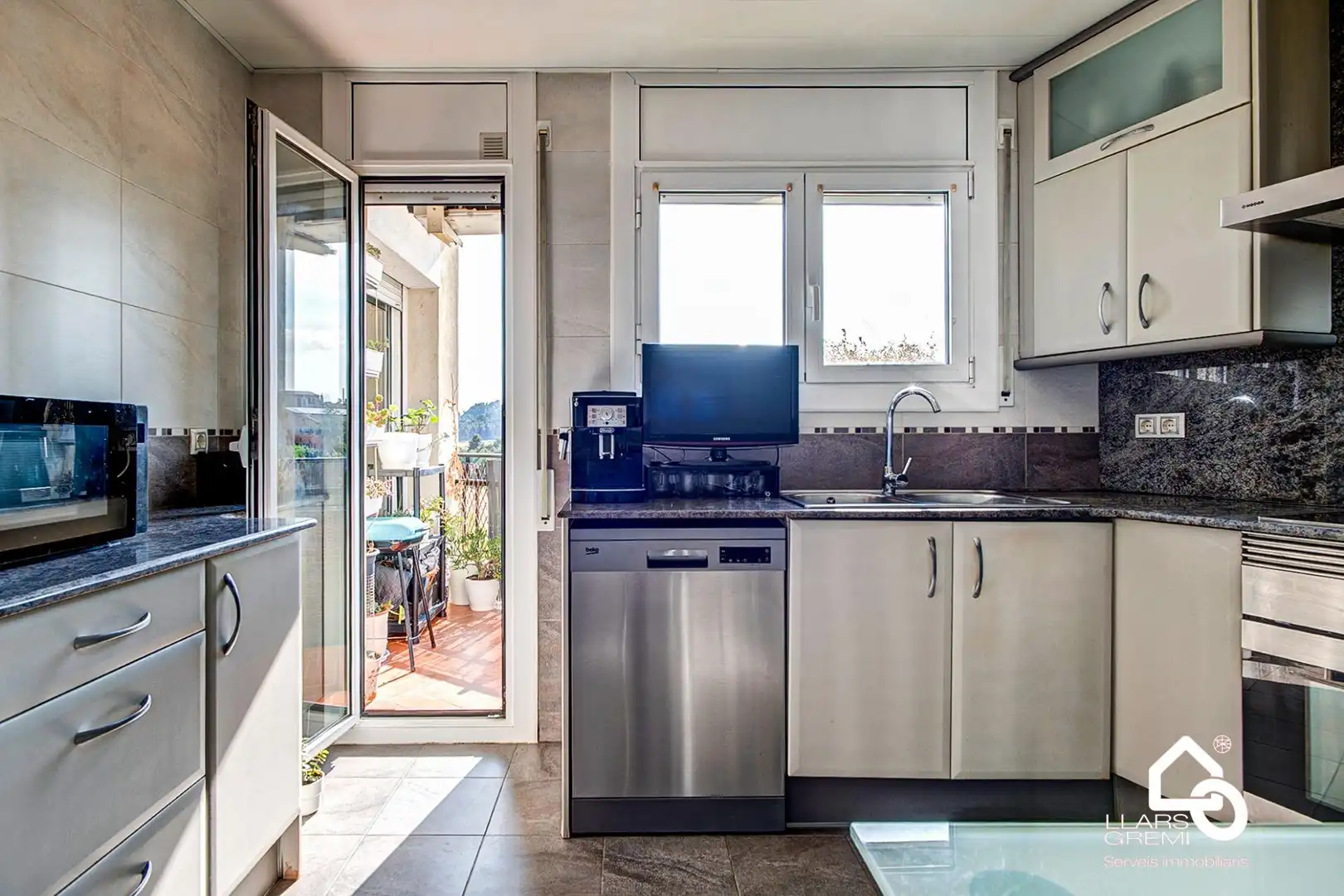 Cocina de Dúplex en venta en Òdena con Calefacción, Terraza y Trastero