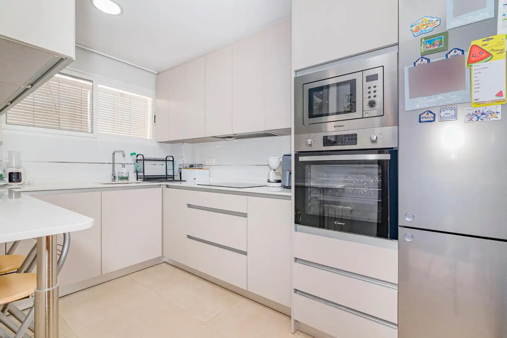 Cocina de Casa adosada en venta en Armilla con Aire acondicionado, Calefacción y Jardín privado