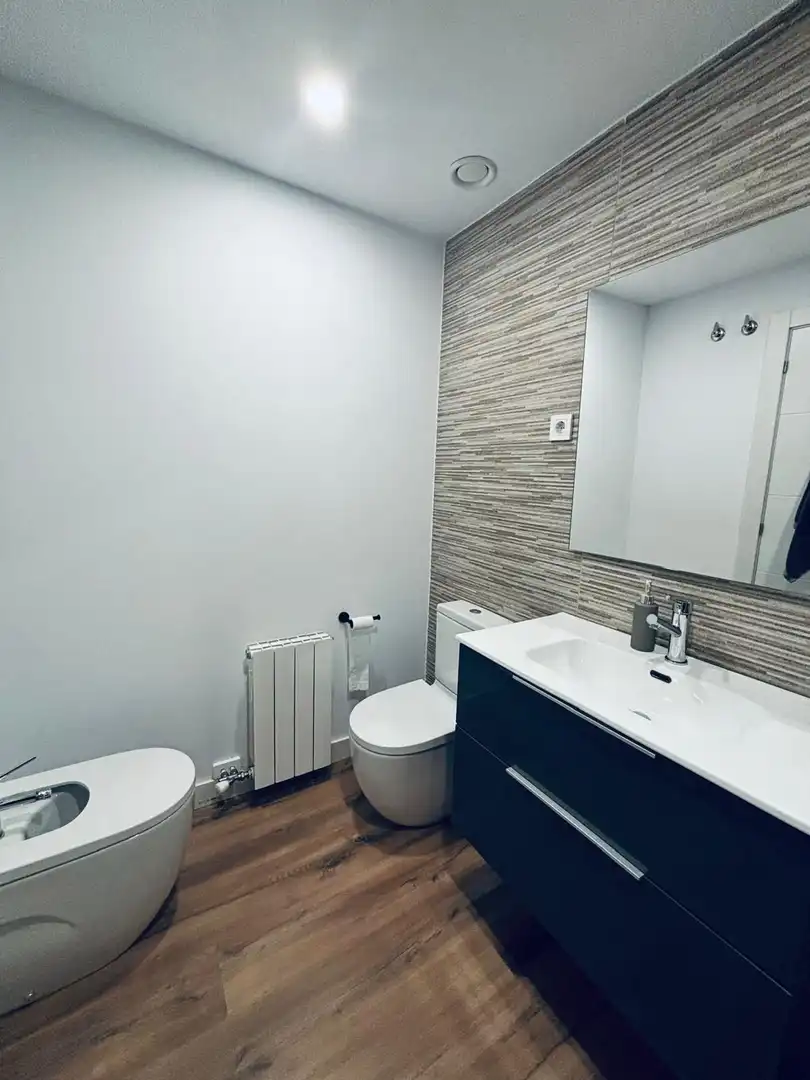 Baño de Casa adosada en venta en Castellet i la Gornal con Aire acondicionado, Calefacción y Piscina