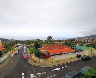 Vista exterior de Àtic en venda en Puerto de la Cruz amb Balcó