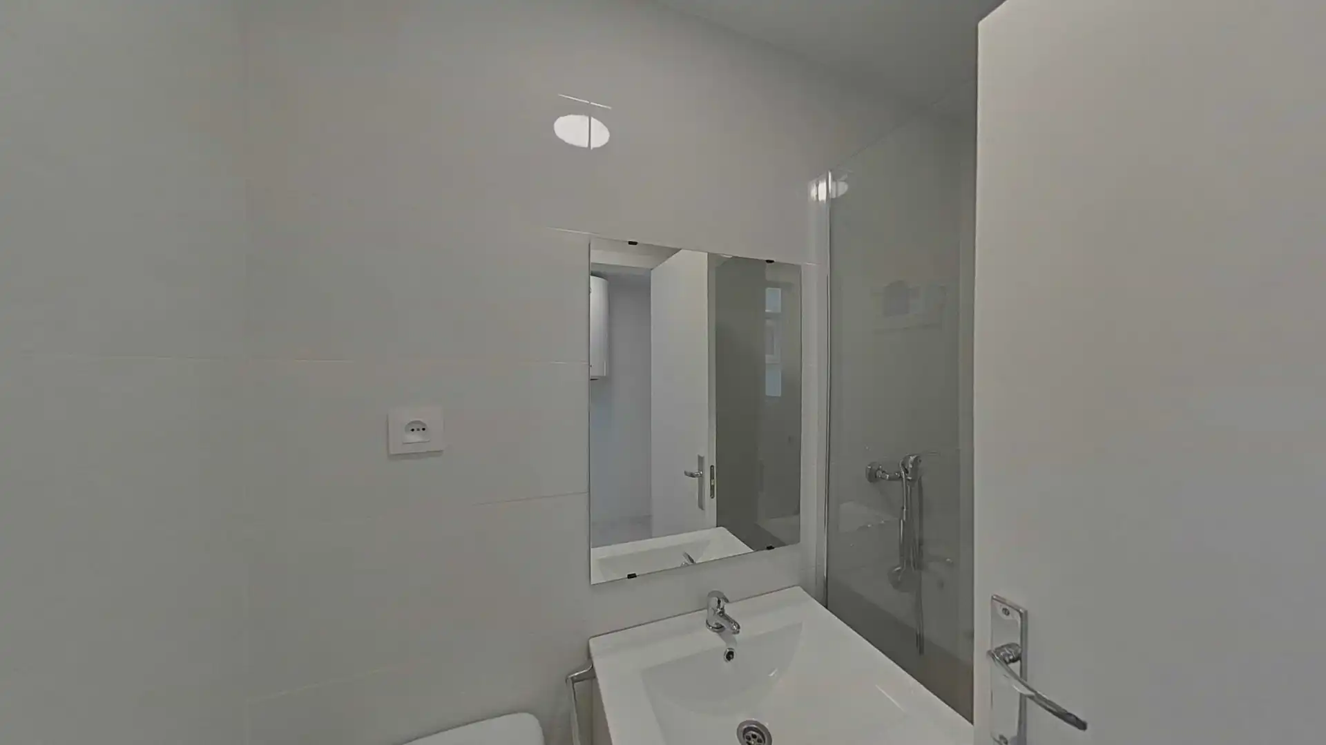 Baño de Piso en venta en L'Hospitalet de Llobregat con Parquet