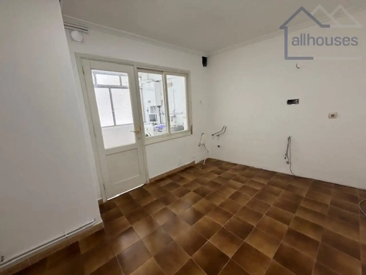 Piso en venta en Vigo  con Calefacción, Parquet y Terraza