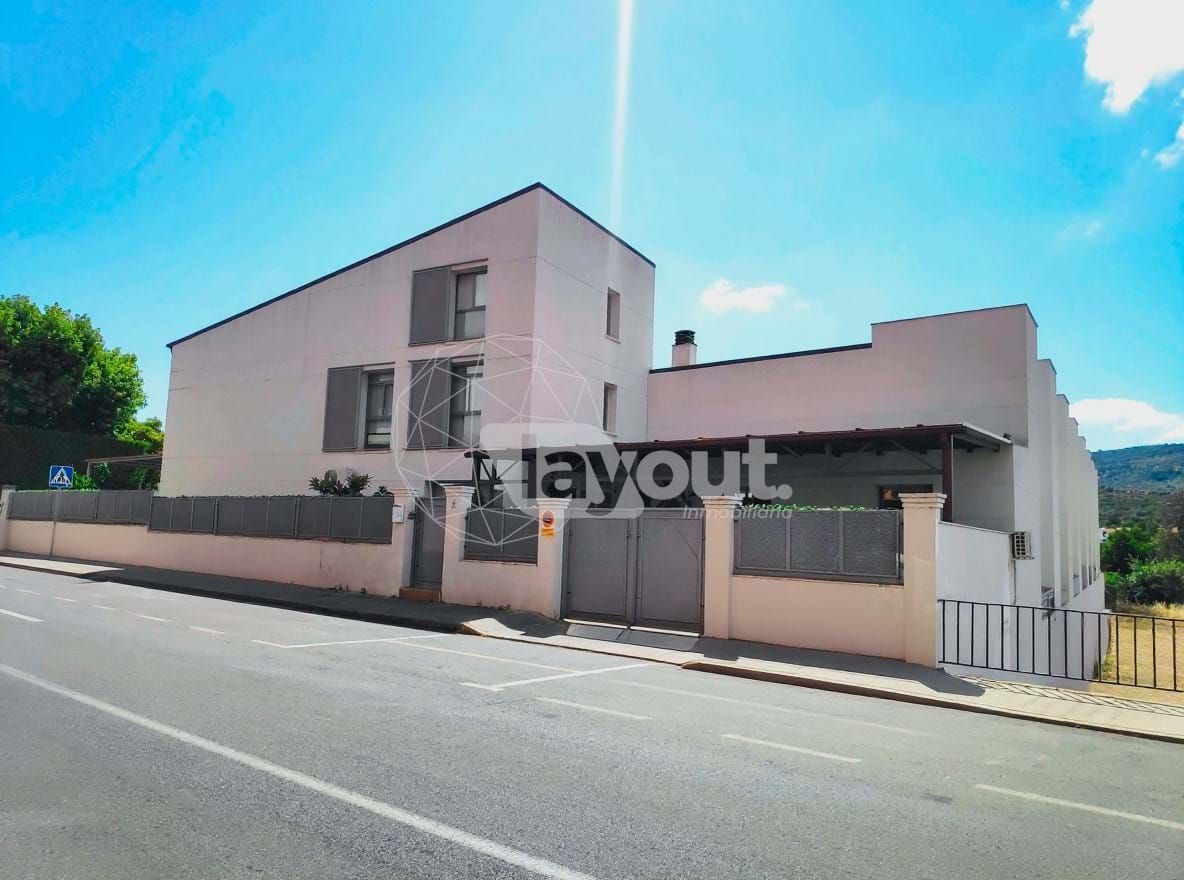 Exterior view of House or chalet for sale in Plasencia  with Air Conditioner, Heating and Terrace