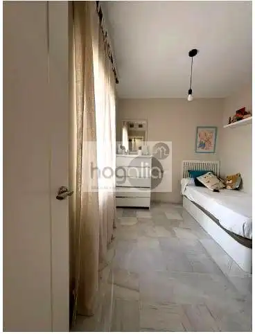 Habitación de Piso de alquiler en Sevilla con Aire acondicionado, Terraza y Amueblado