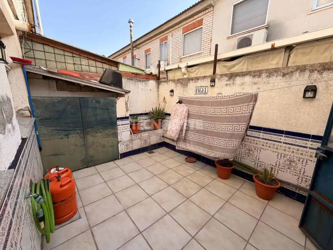 Casa adosada en venta en Añover de Tajo