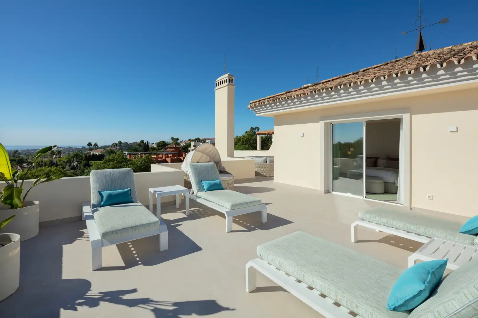 Penthouse with terrace for sale in Nueva Andalucía, imagen 5