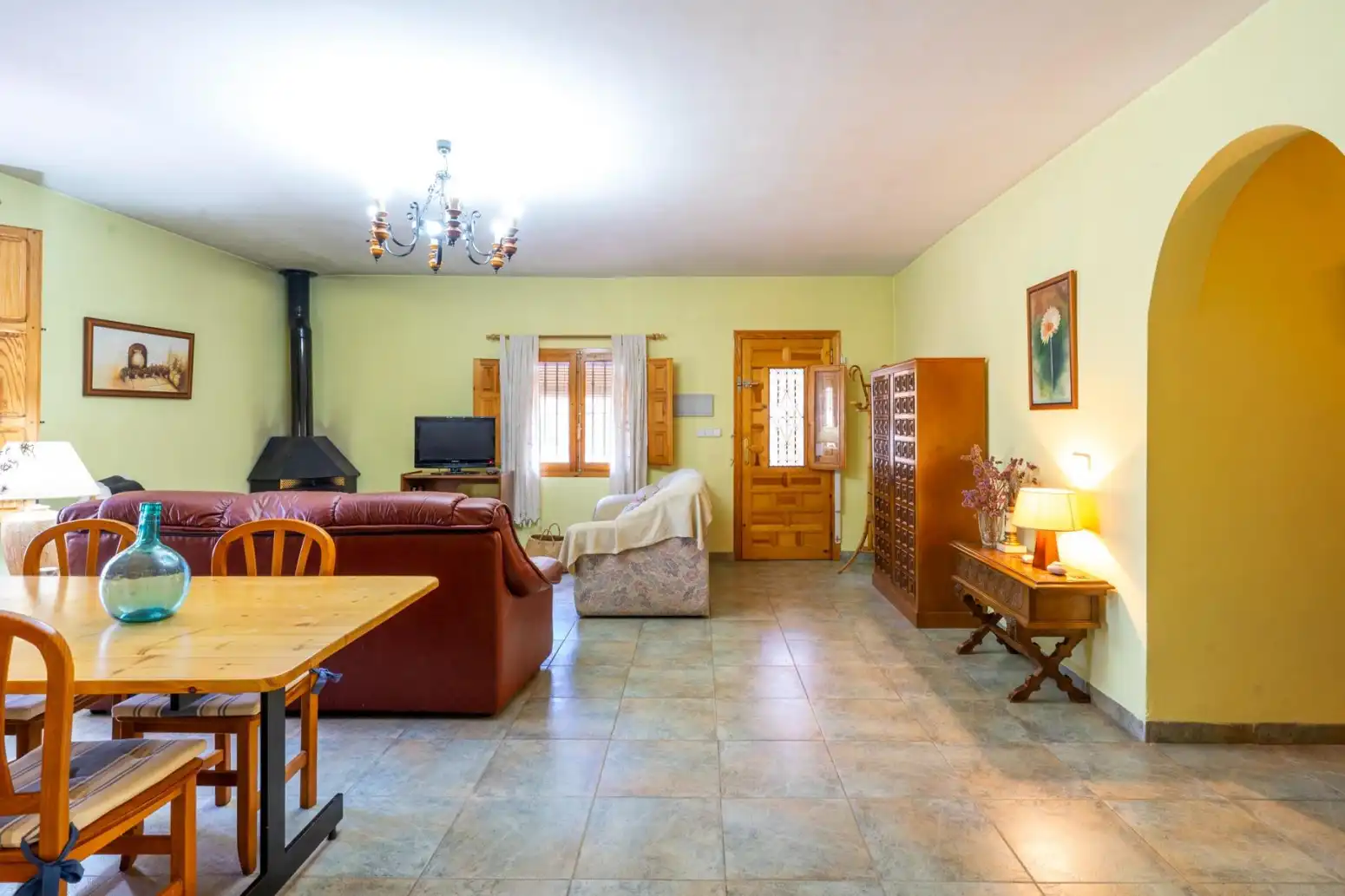 Sala d'estar de Casa o xalet en venda en Mula amb Parquet, Terrassa i Moblat