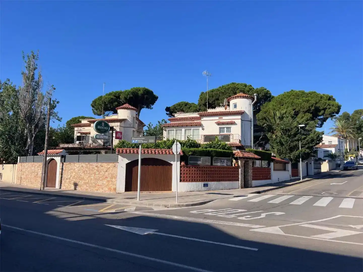 Vista exterior de Piso en venta en L'Escala con Aire acondicionado, Jardín privado y Trastero