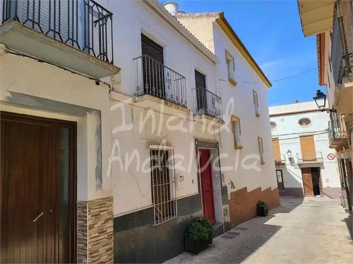 Adossat en venda a Cuevas de San Marcos