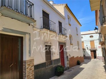 Terraced house for sale in Cuevas de San Marcos