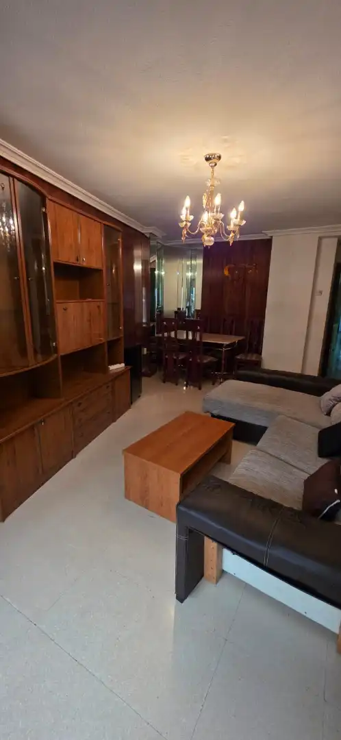 Sala d'estar de Pis en venda en Guijuelo amb Calefacció i Moblat