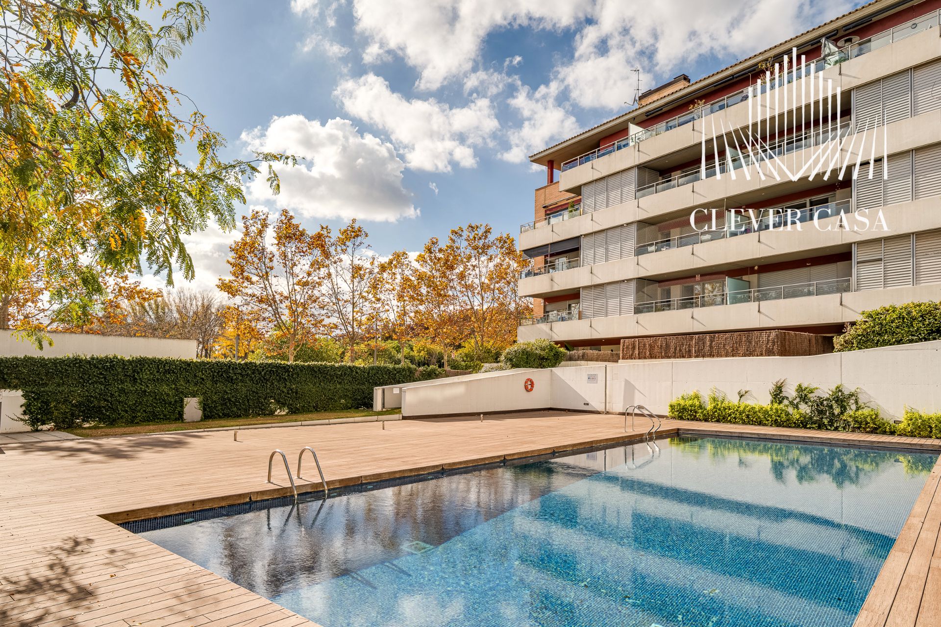 Swimming pool of Planta baja for sale in Sant Cugat del Vallès  with Heating, Private garden and Parquet flooring