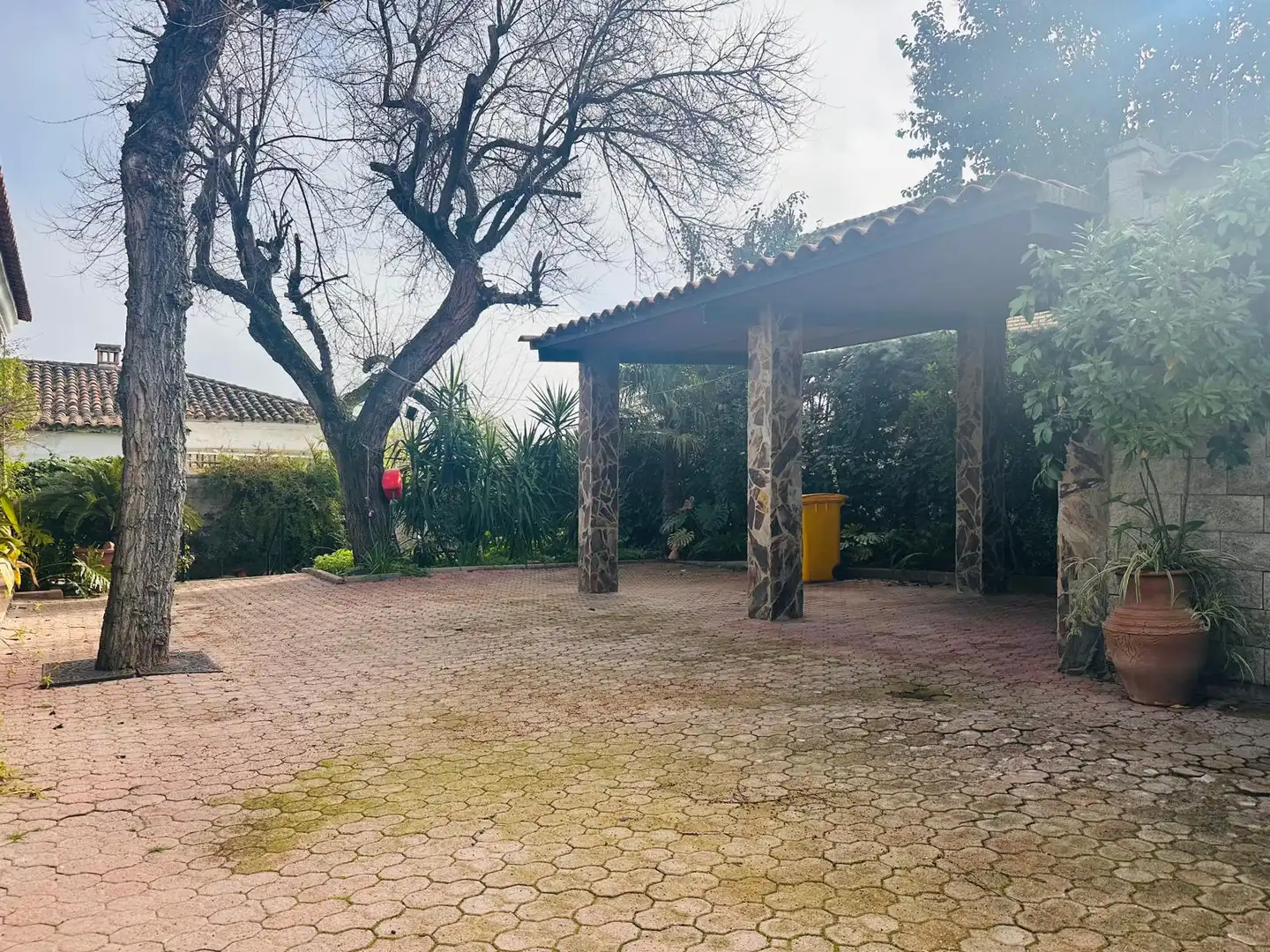 Parking de Casa o chalet en venta en Mérida con Aire acondicionado, Calefacción y Jardín privado