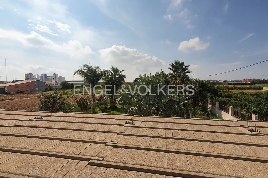 Terraza de Casa o chalet en venta en Valencia con Calefacción y Jardín privado