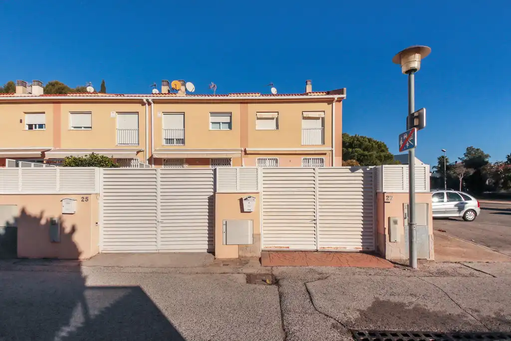 Maison jumelée à vendre à C/ de La Cobertera