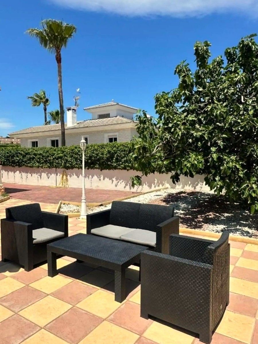Exterior view of House or chalet for sale in L'Alfàs del Pi  with Air Conditioner, Private garden and Terrace