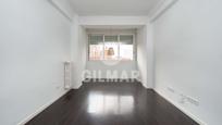 Living room of Flat for sale in  Madrid Capital  with Air Conditioner